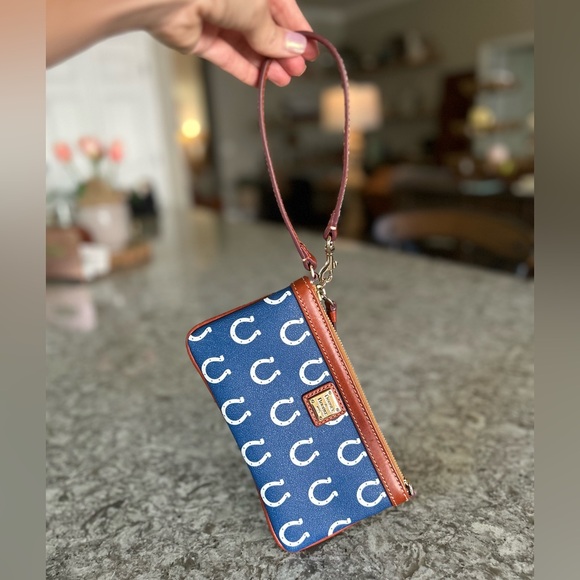 Indianapolis Colts Dooney & Bourke Wristlet Wallet - Picture 5 of 10